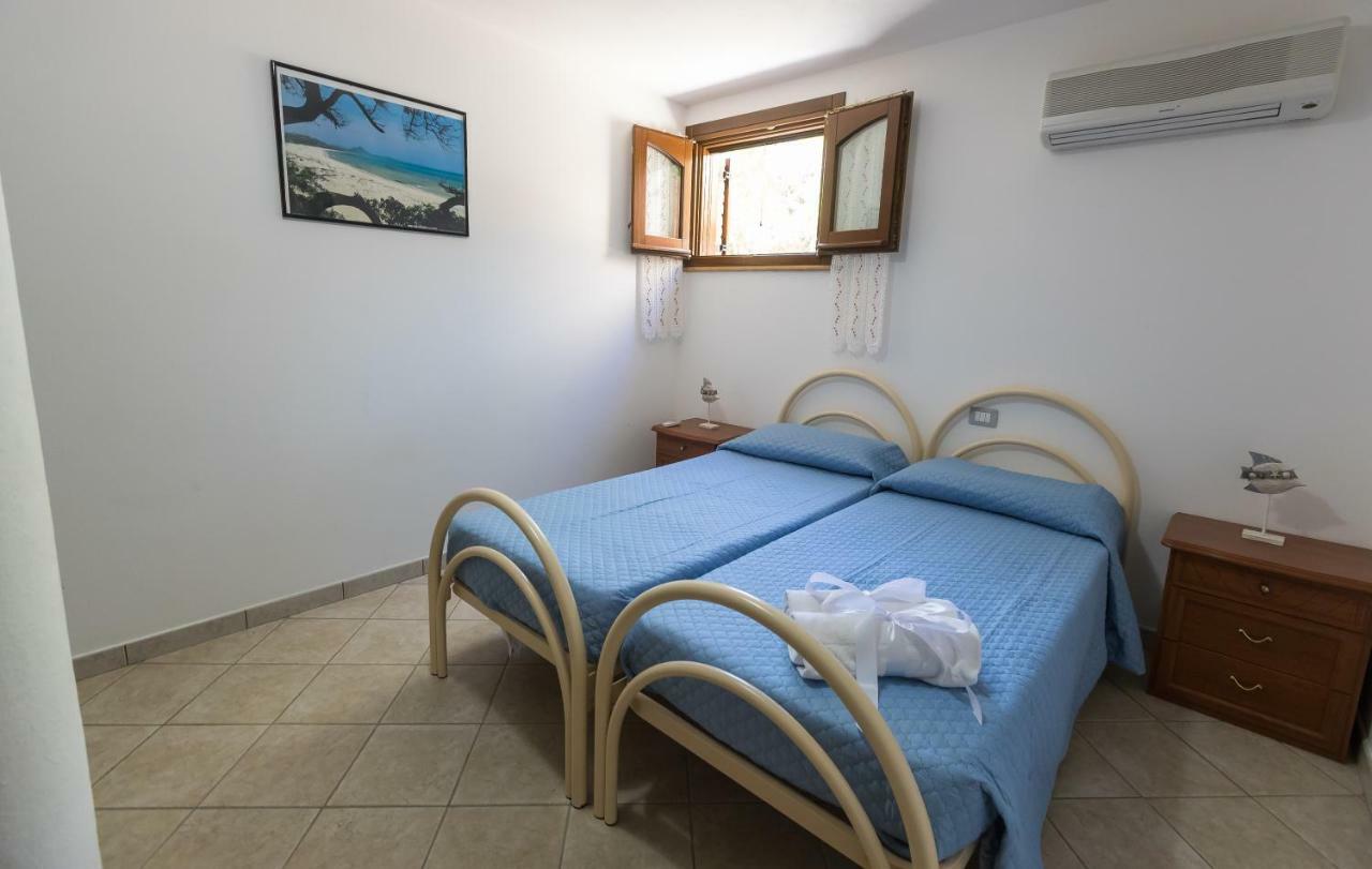 House & Sea Chia Villa Domus De Maria Bagian luar foto